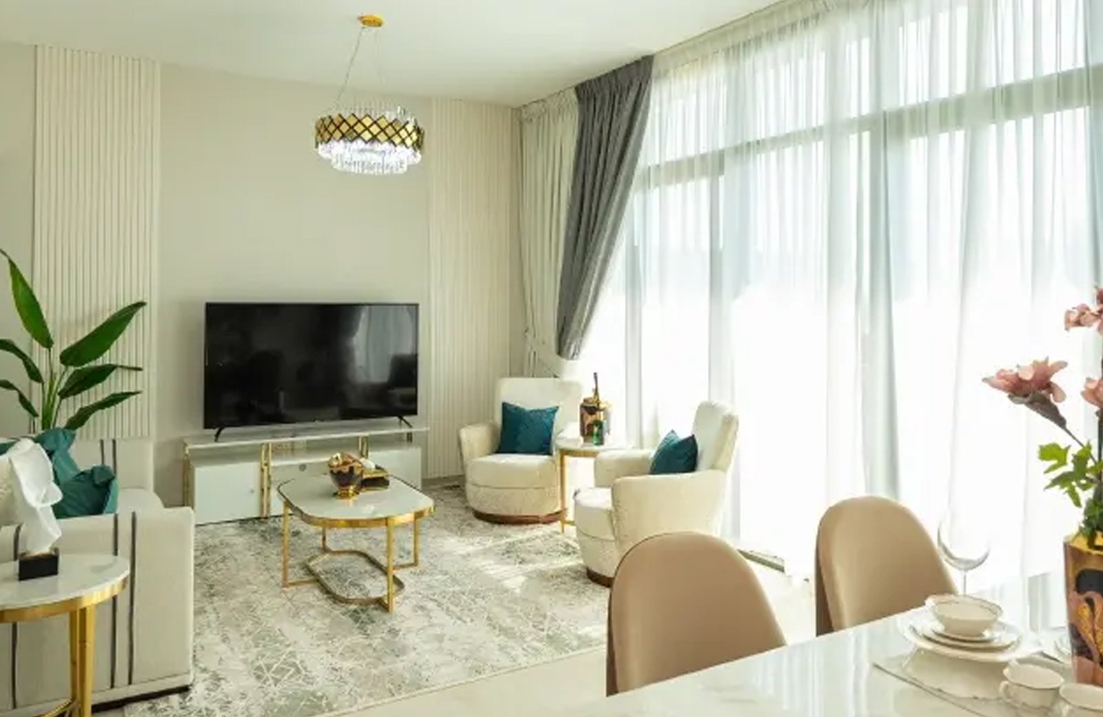 Eleganz by Danube